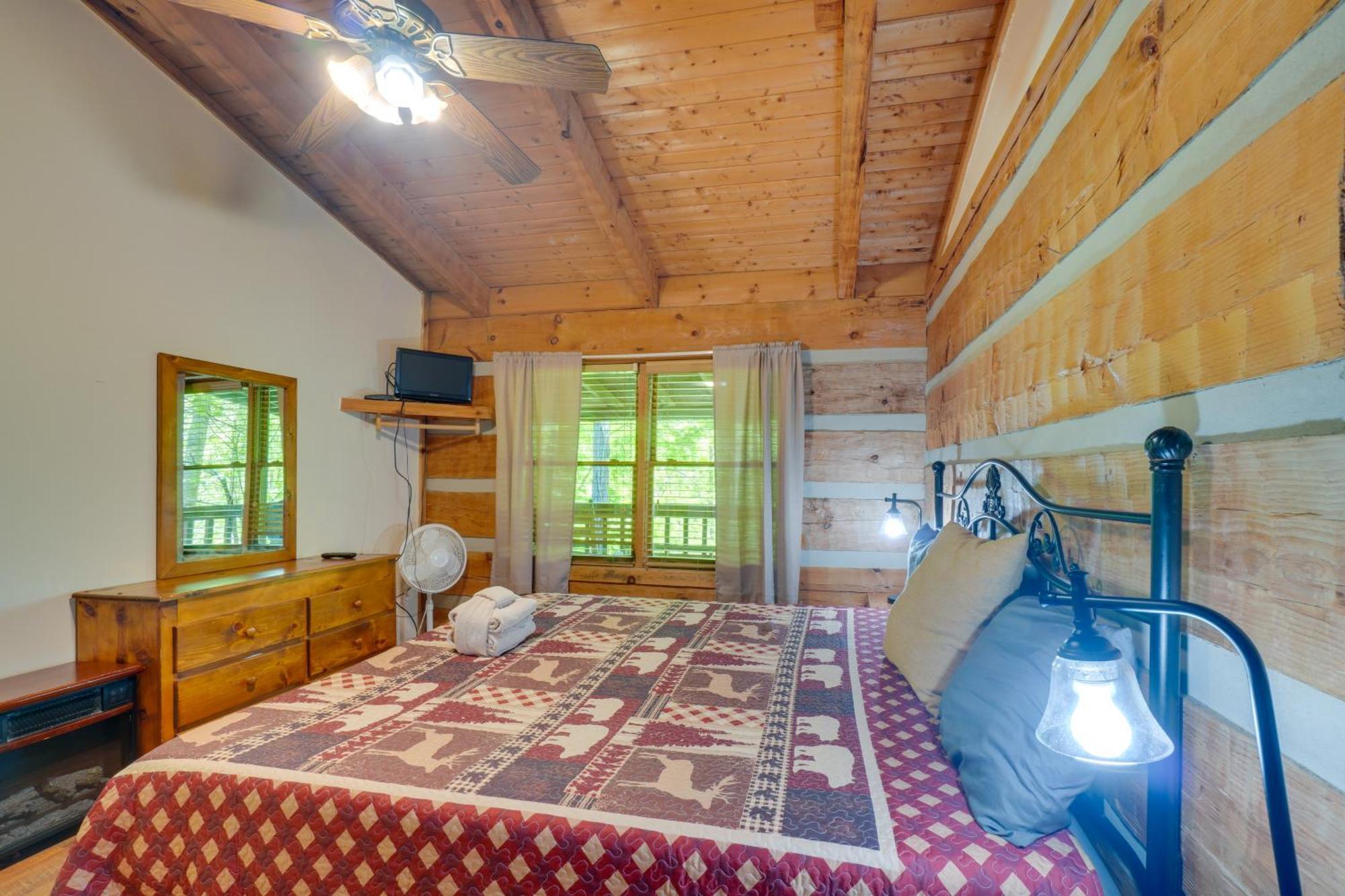 Gatlinburg Cabin With Hot Tub About 6 Mi To Downtown! Exteriör bild